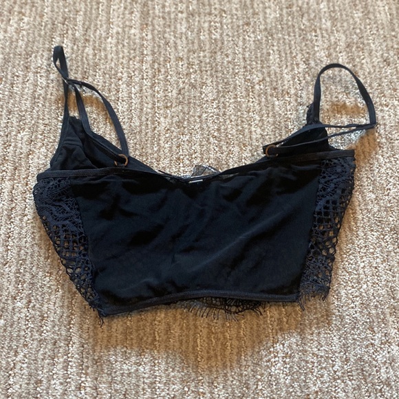 For love and lemons lace crop top - Picture 3 of 4